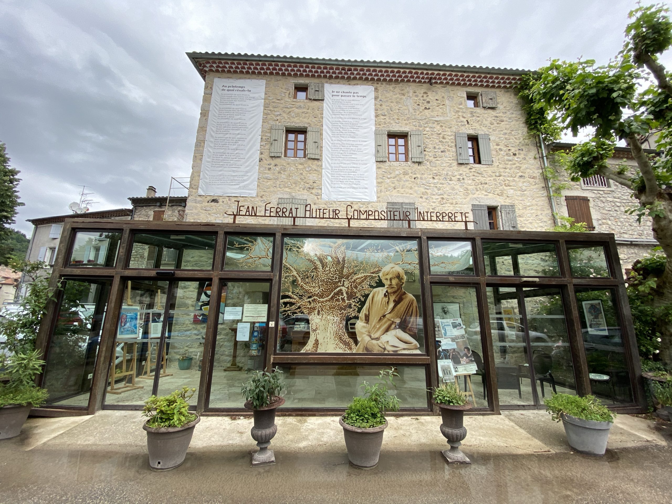 maison jean ferrat antraigues ardeche