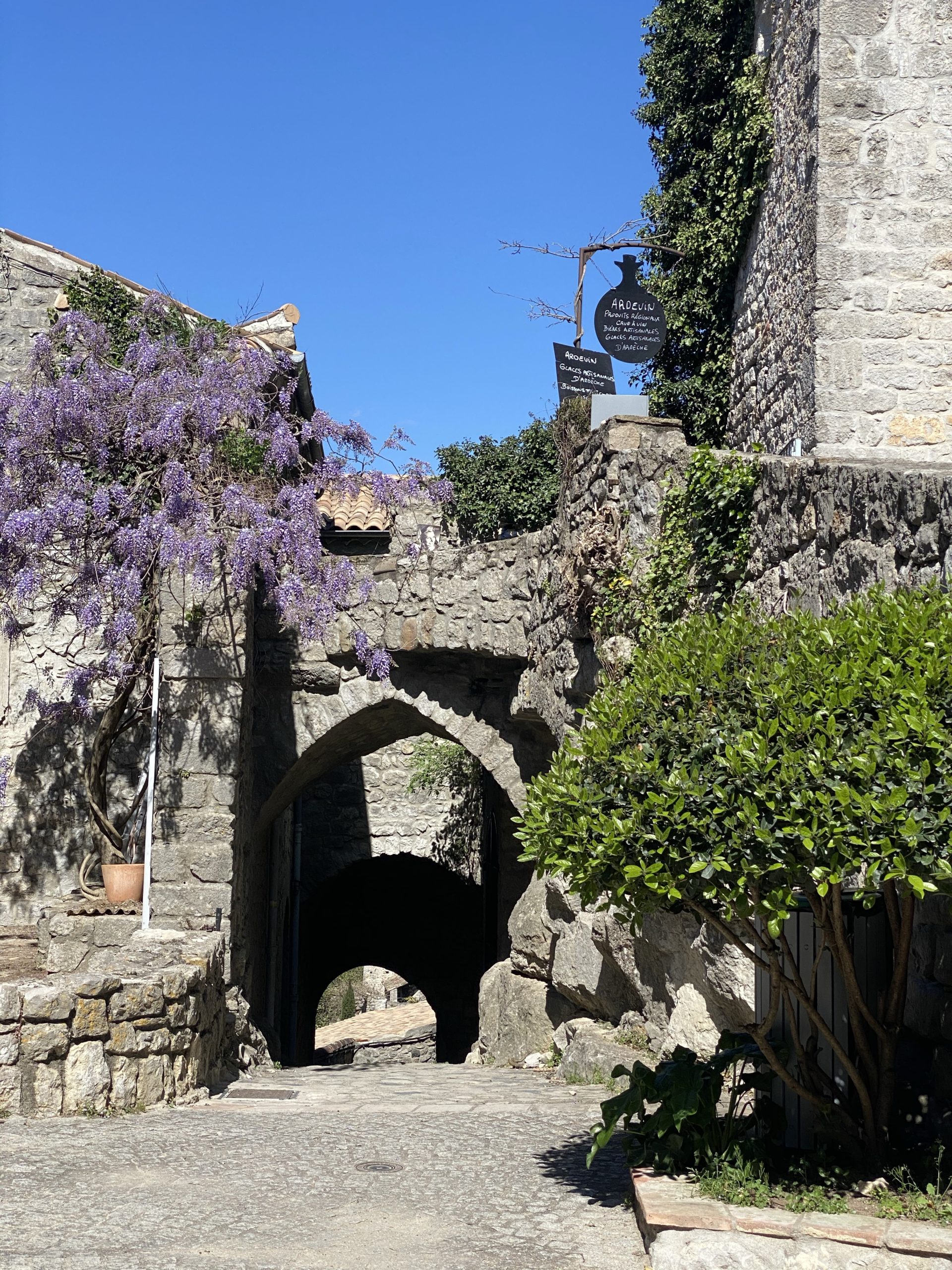 Ardeche Balazuc classé plus beau village de france