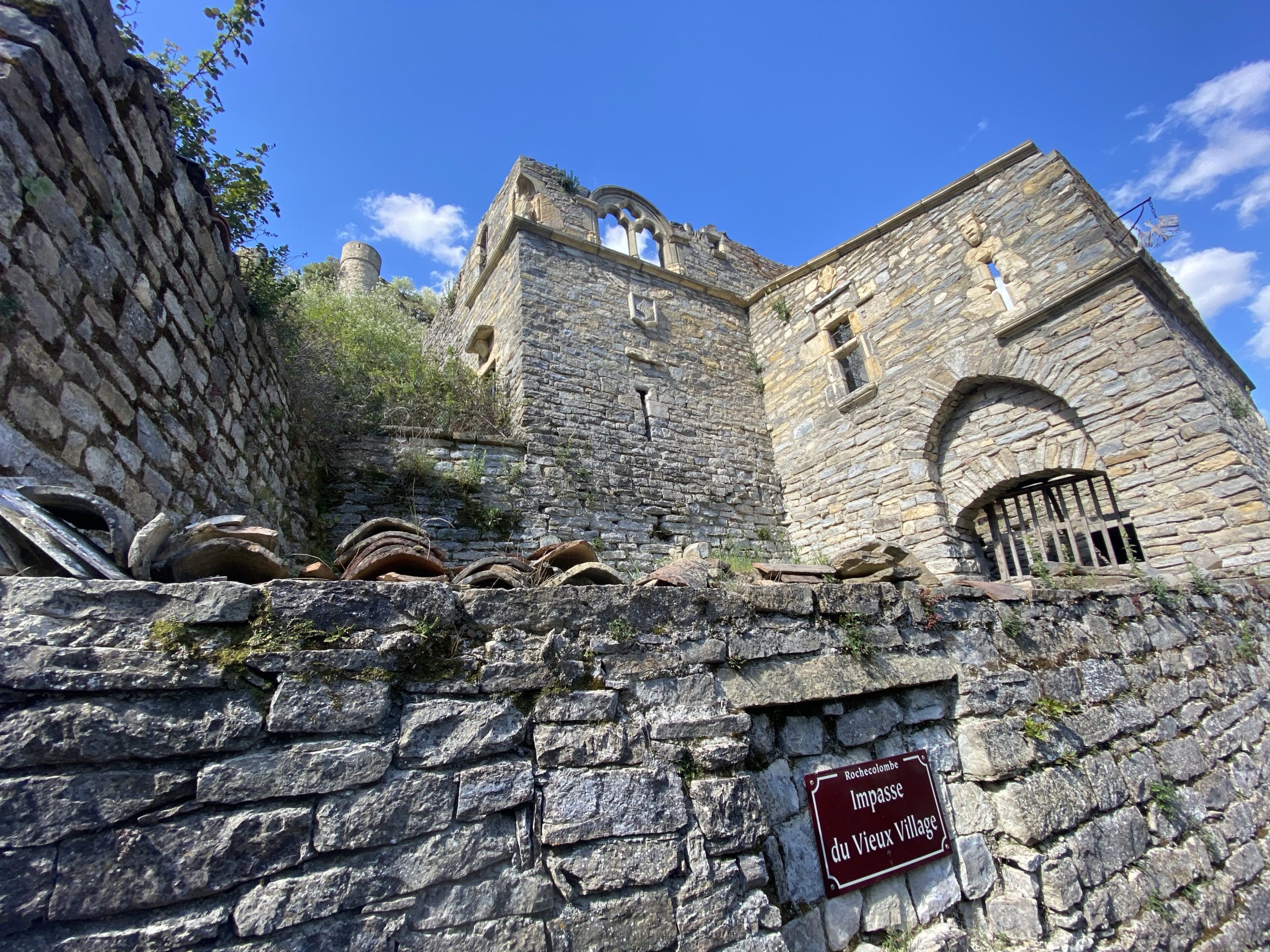 Rochecolombe village abandonné