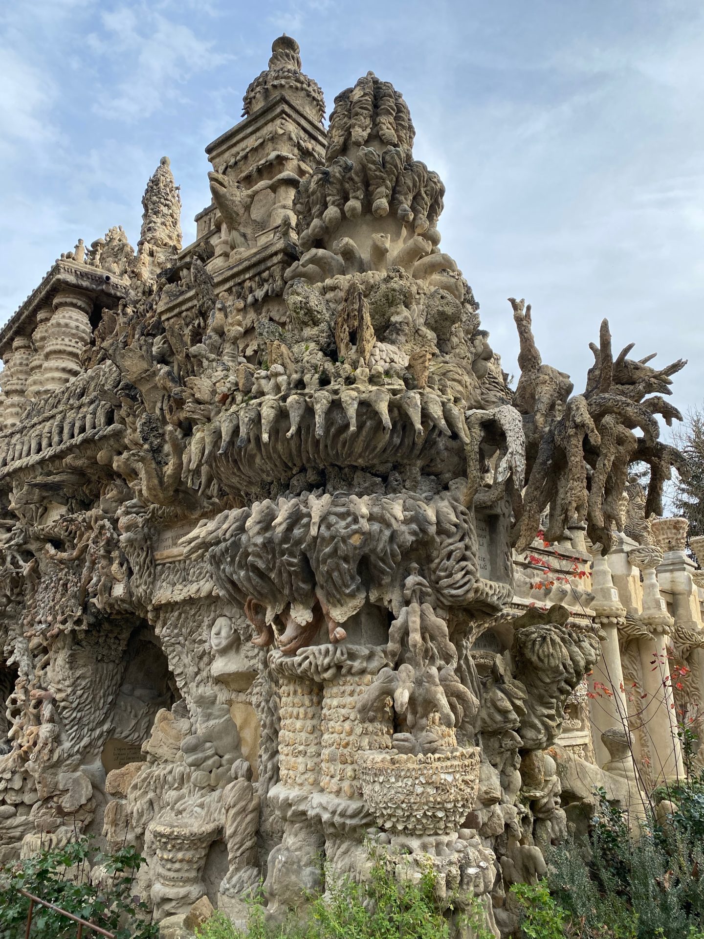 palais idéal du facteur cheval rue du palais hauterives