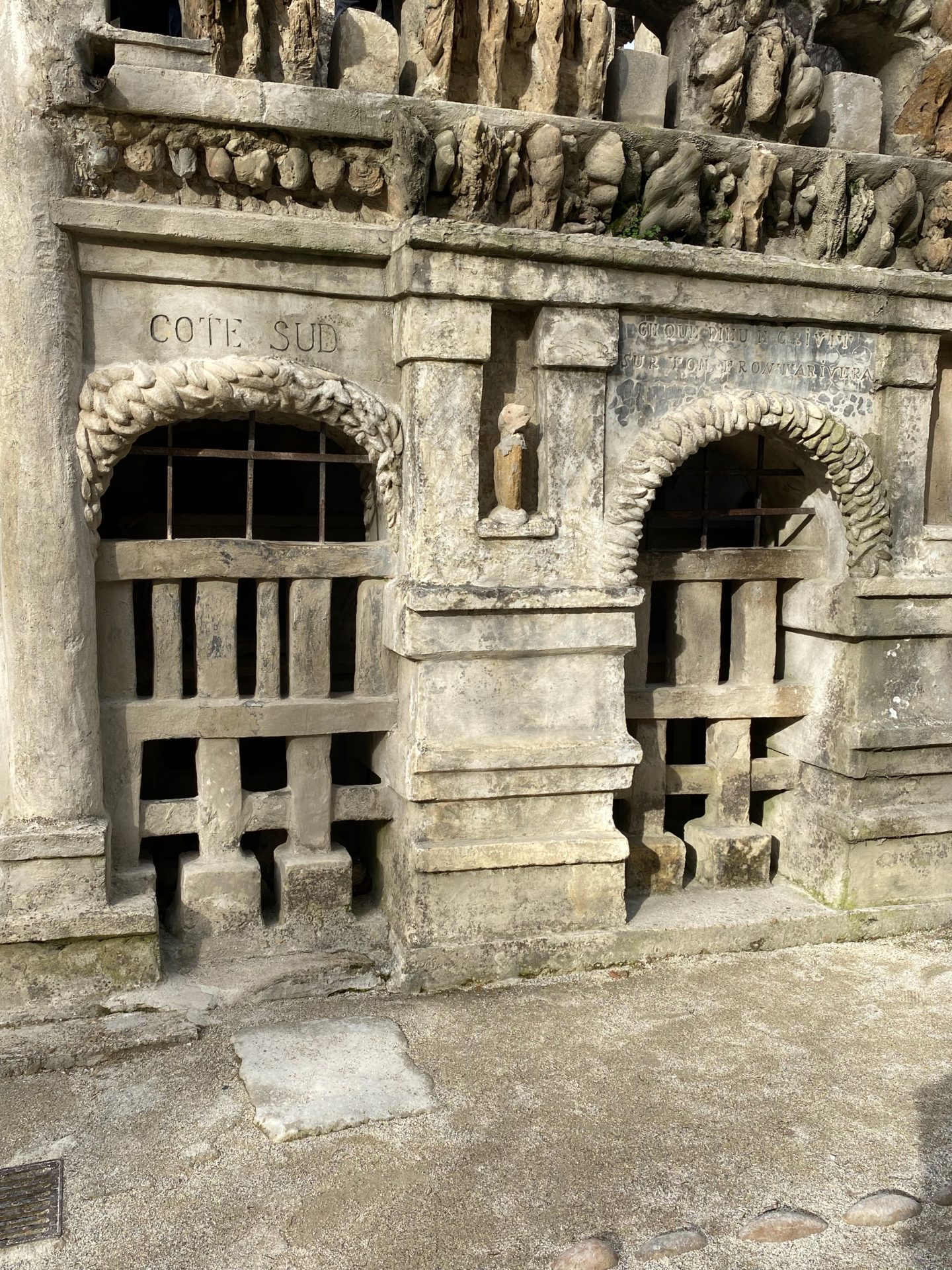 Le Palais ideal de Ferdinand Cheval à Hauterives dans la Drôme