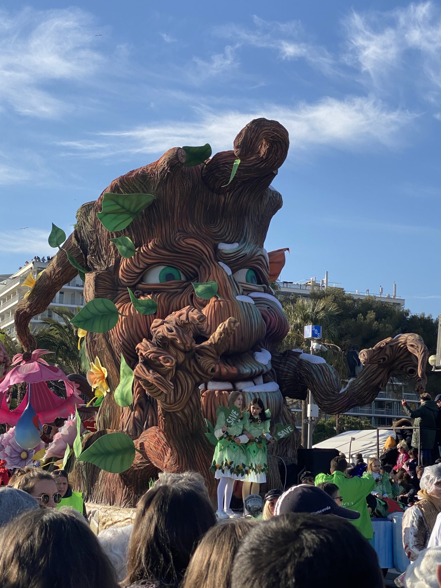 la grande parade du carnaval de nice