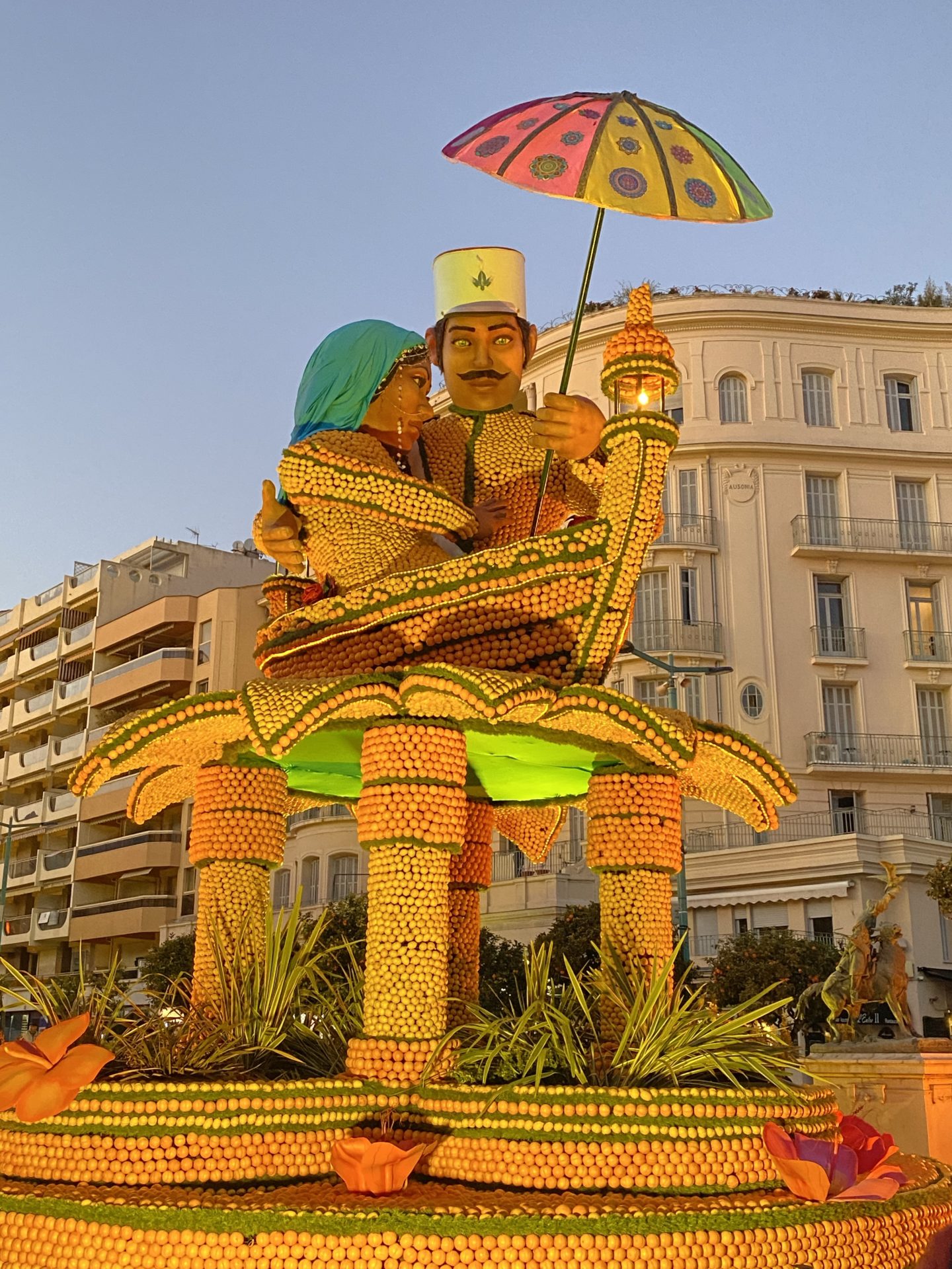 sculptures agrumes fete citron cote d'azur