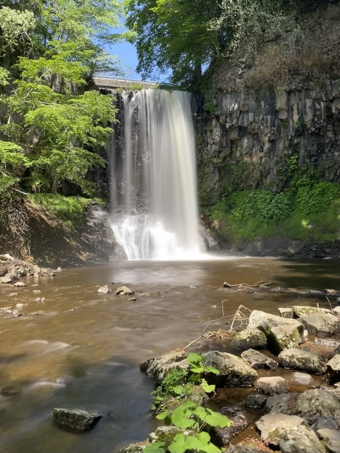 Cascade d'Entraigues - Joyau naturel du Puy-de-Dôme