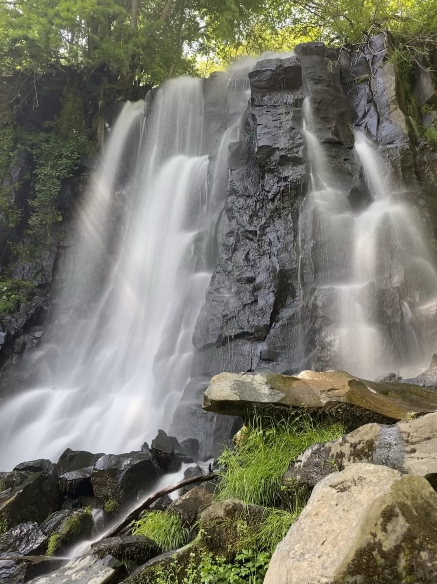 Cascade de Vaucoux (ou d'Anglard) - Beauté naturelle du Puy-de-Dôme