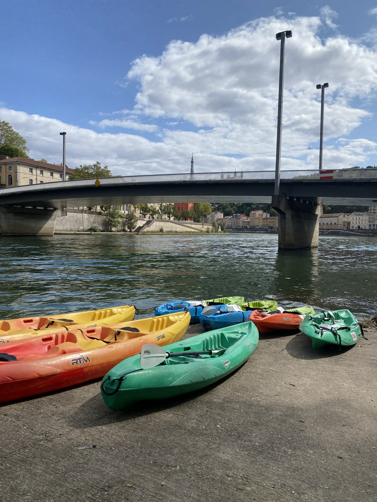 canoe kayak lyon