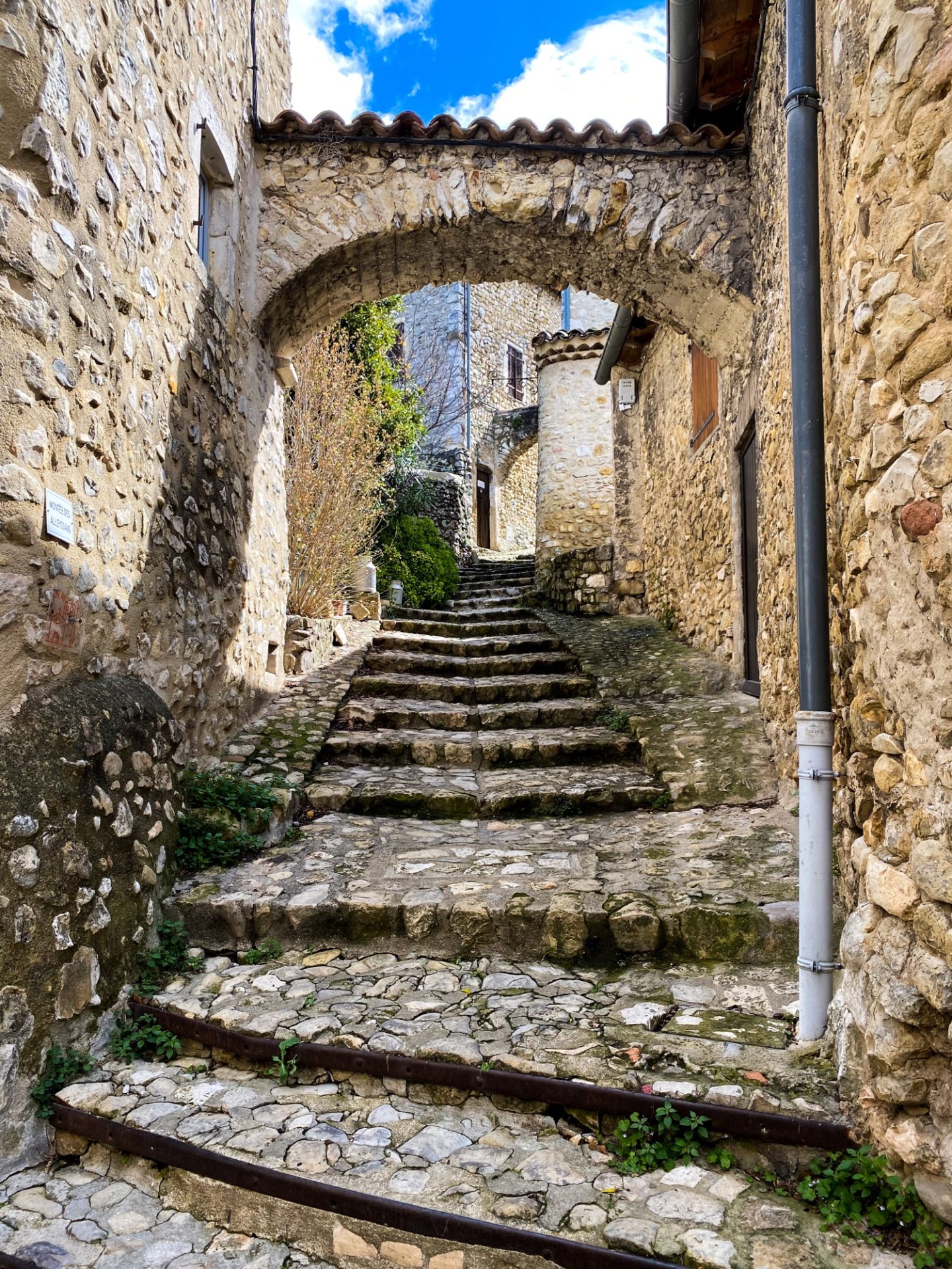 mirmande drome provencale