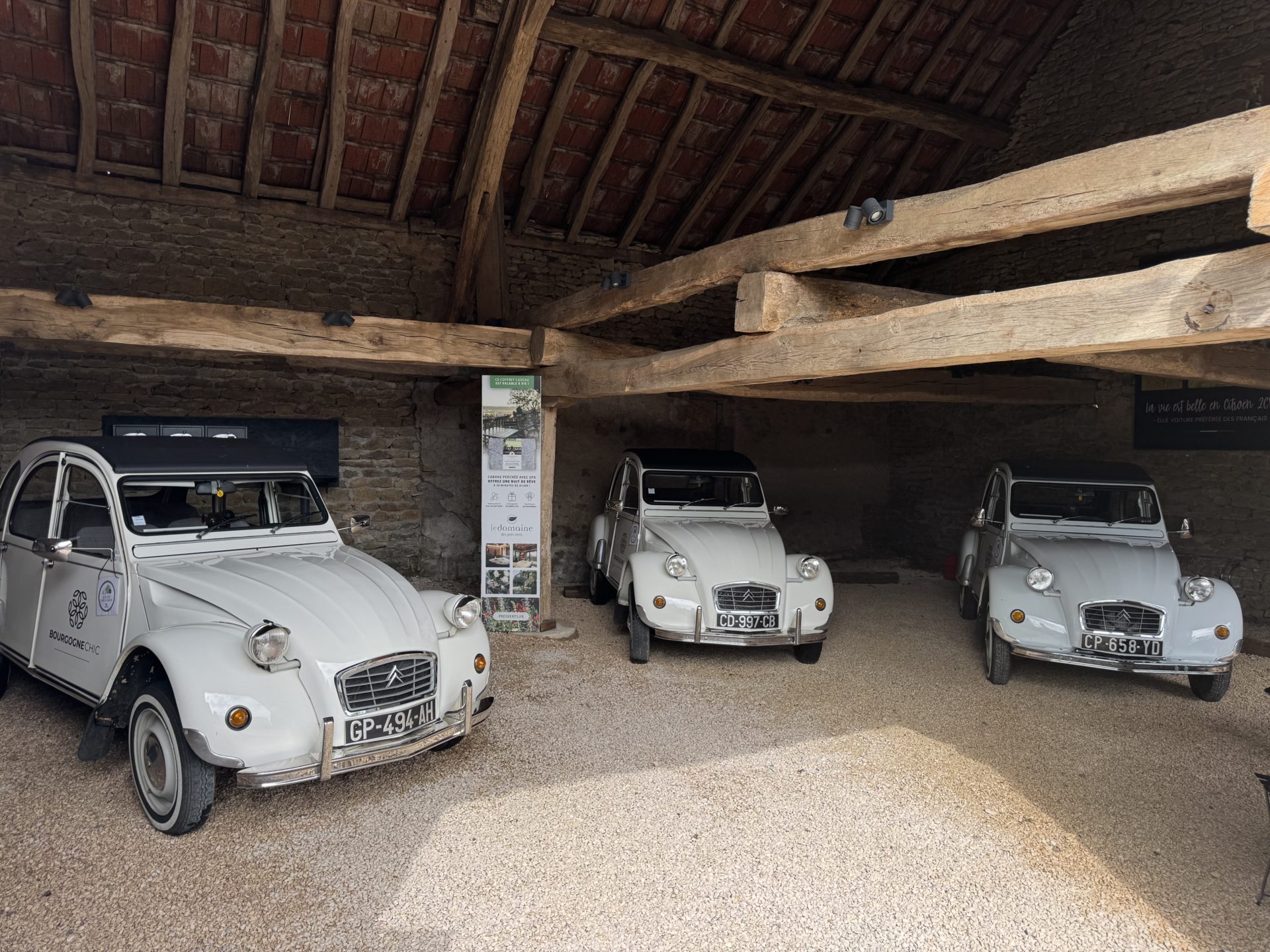 location 2cv location 2cv