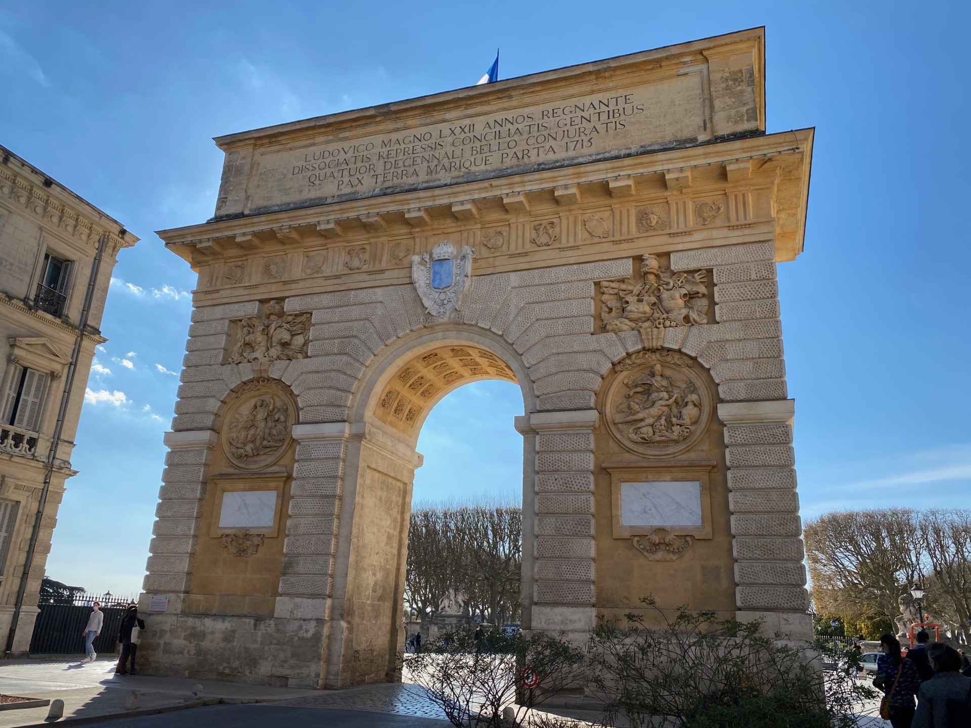 Arc de Triomphe de Montpellier avec visite guidée dog-friendly