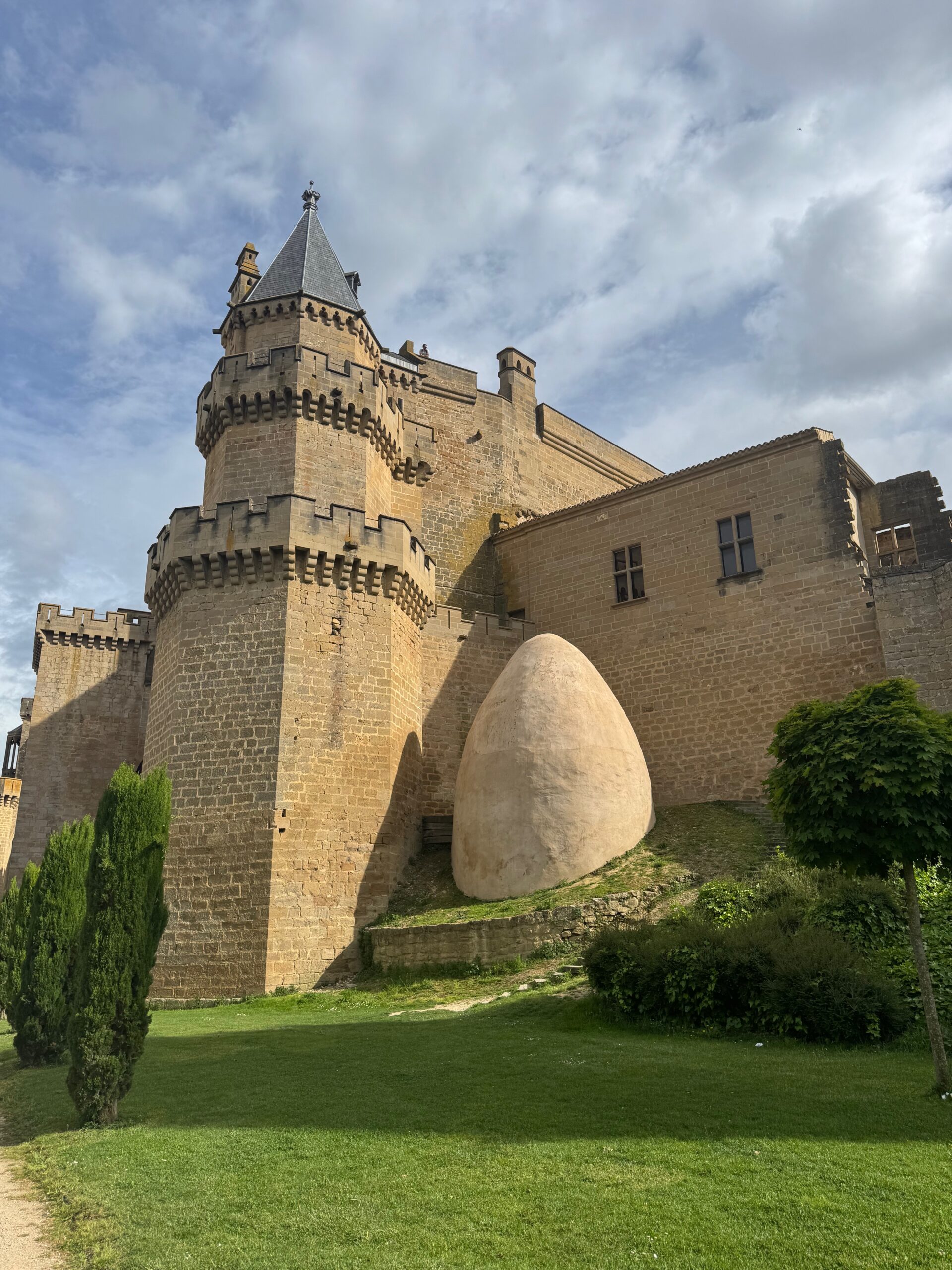 vue extérieure du chateau d'olite